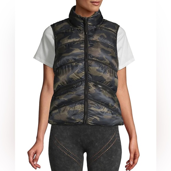 Blanc Noir Down Camo Puffer Vest Full Zipper Front Zipper Pockets Size Small - Picture 1 of 13